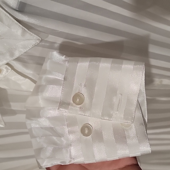 White striped blouse - Picture 3 of 6